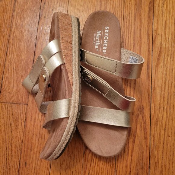 Skechers Martha Stewart Metallic Gold Strappy Sandals 7.5 BREEZIE Slides - Picture 1 of 10